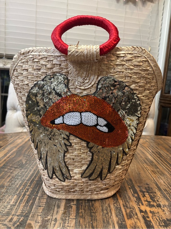 Handbags - Woven Straw Sequin Wing and Lips
Tote with Red Handle